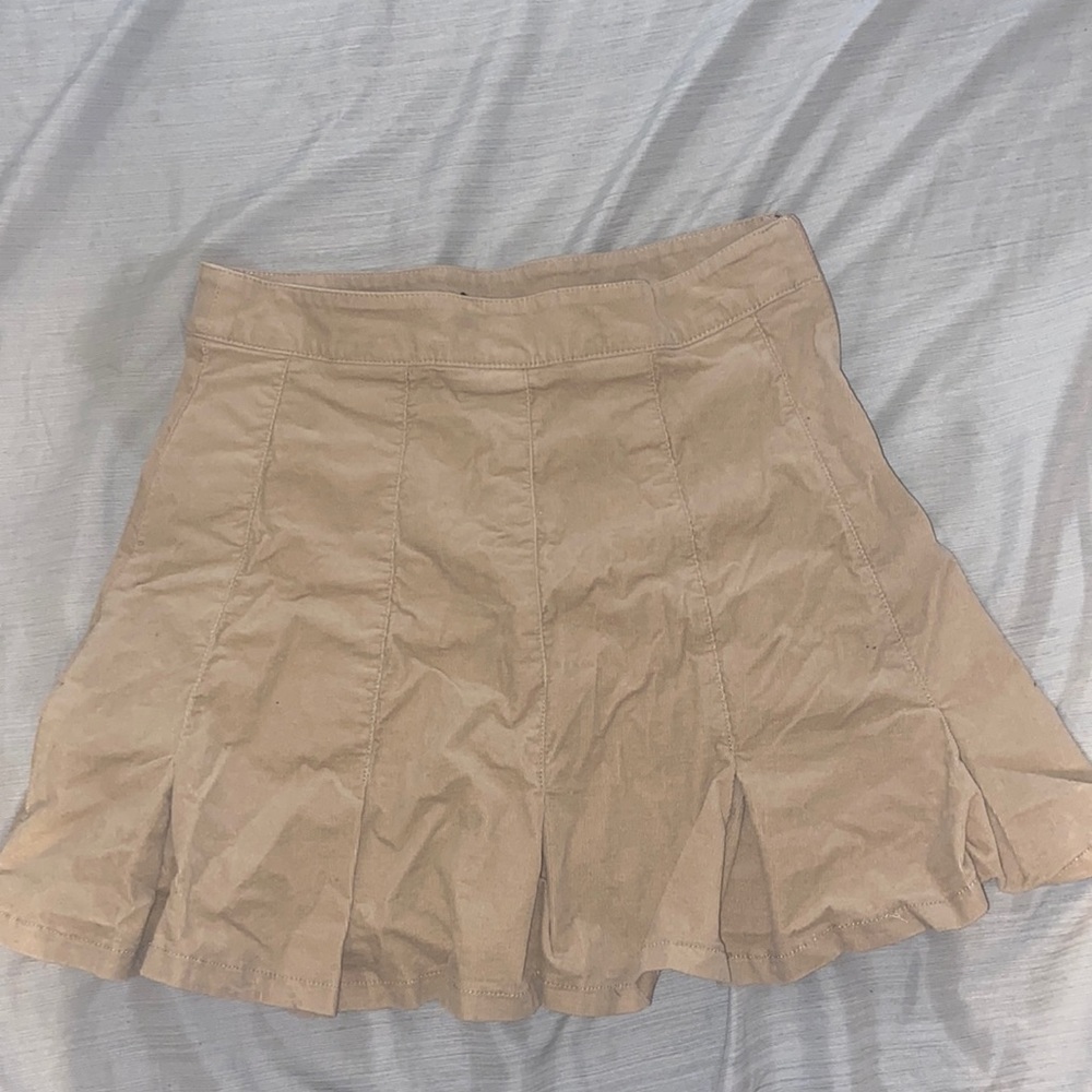Corduroy pleated skirt